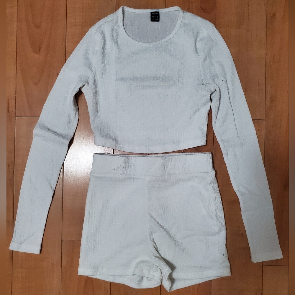 SHEIN XS Textured White Top